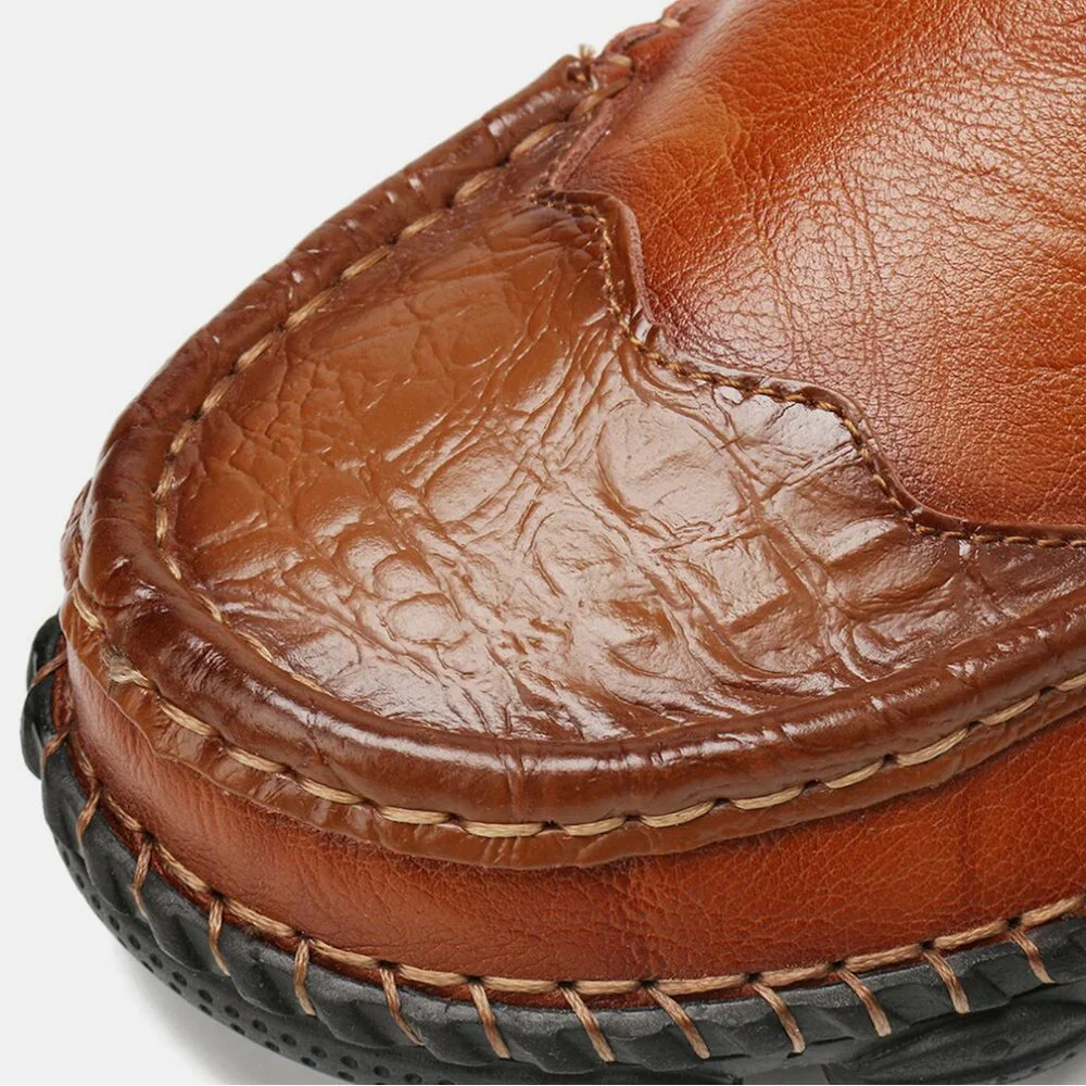 NWOB Menico Leather Chukka Boots